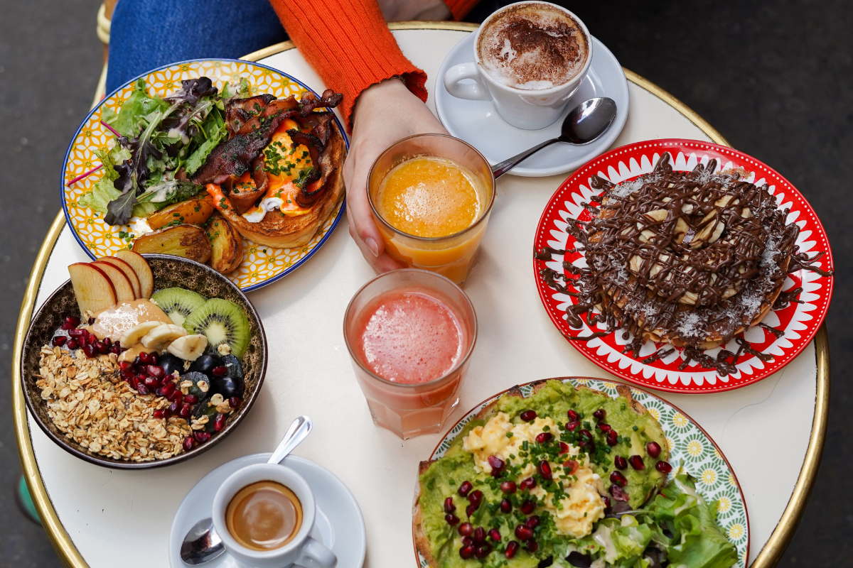 Brunch à Paris pendant les fêtes : célébrez au Café Le Bistro